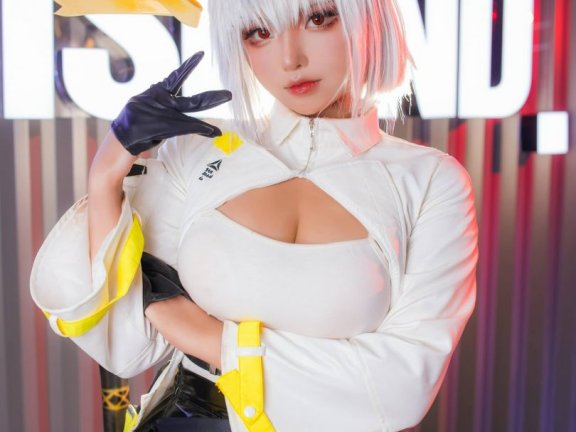 菌烨tako cos卡涅利安 | 菌烨tako_明日方舟·卡涅利安cos [7P-12.57MB]