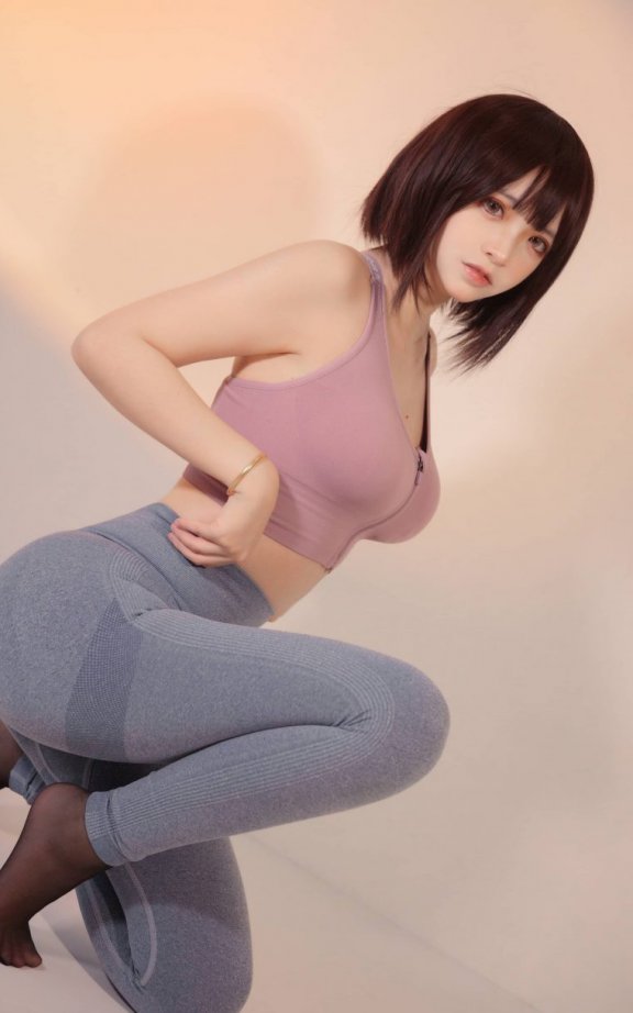 疯猫ss cos_情人节 | 疯猫ss_情人节福袋·运动衣cos作品 [40P-742MB]