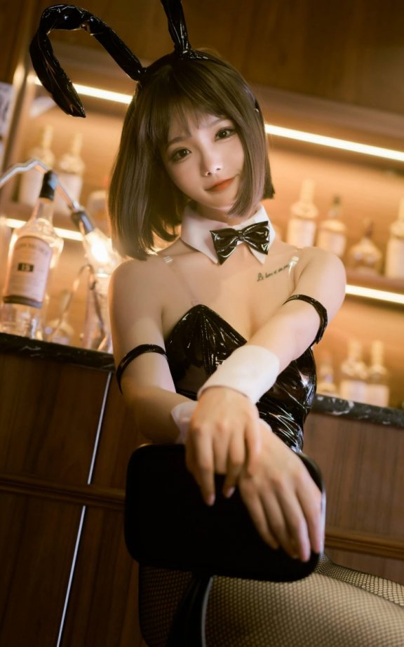 桃良阿宅cos兔女郎 | 桃良阿宅_兔女郎·秘密交易cos作品 [53P-188MB]