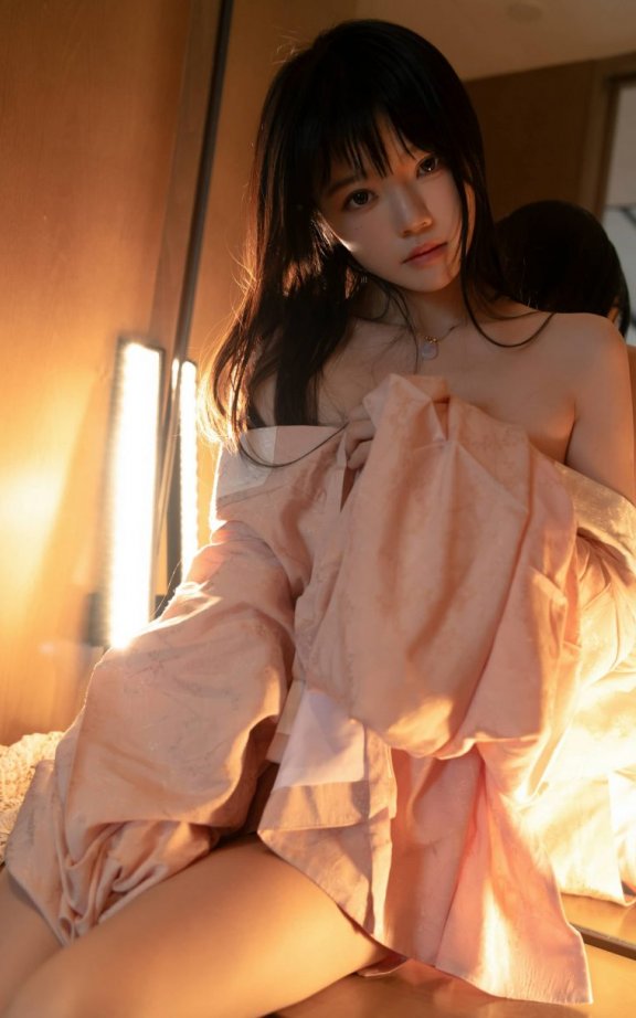 桜桃喵cos_拢花 | 桜桃喵_拢花·浅粉色睡衣cos作品 [23P-667MB]