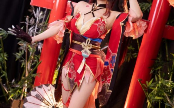 雪晴Astra·花火COS:《崩坏:星穹铁道》中的艺术传承者