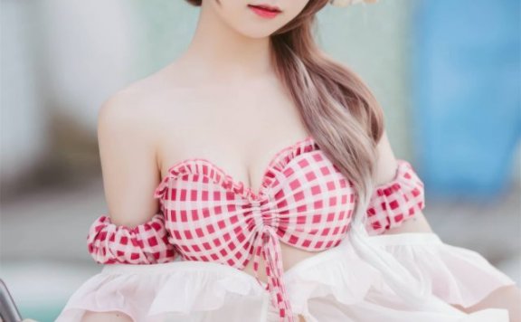 花铃·艾雅法拉COS：带你走进明日方舟的小羊夏卉世界