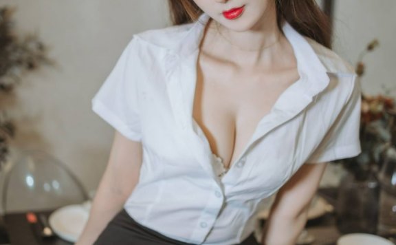 羽生三未cos OL女郎 | 羽生三未_OL女郎·丝袜包臀cos作品 [40P-666MB]