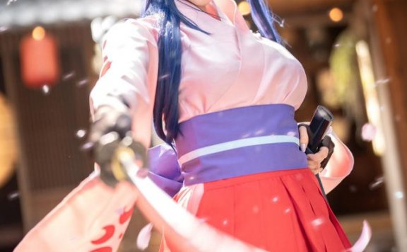 “最终幻想VII”中的泳装女神:雨波HaneAme化身性感迷人的蒂法