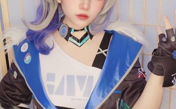 星穹铁道银狼COS：泰国coser诠释骇客银狼的独特魅力