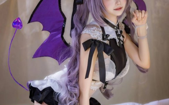 雪晴Astra恶魔版刻晴COS：演绎性感与可爱并存的原神世界