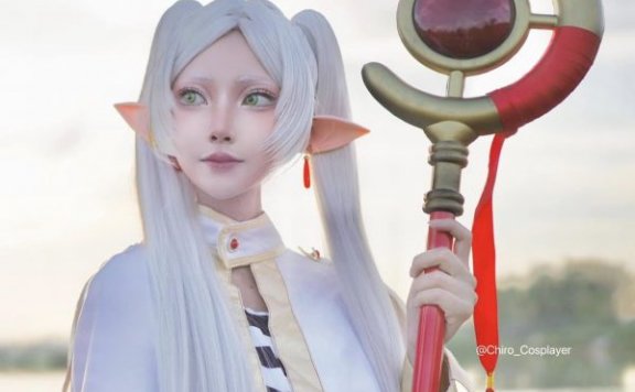 葬送的芙莉莲COS：Chiro Fhobia化身美丽与坚韧的芙莉莲