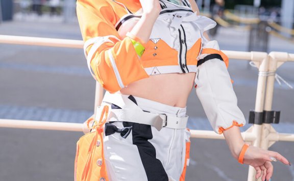 不死鸟之魂再现:有宮ひすいCOS小鸟游琪亚拉,魅力无敌!