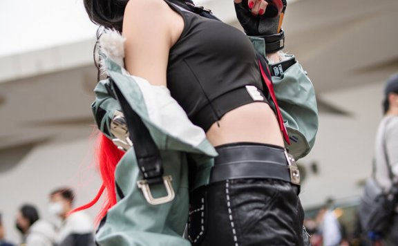 简·杜现身台北FF！Momi Shimohi高还原cos绝区零S级女神