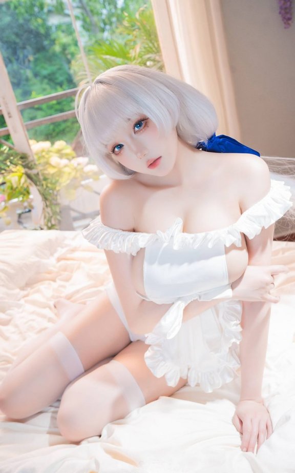 瓜希酱cos光辉|瓜希酱_碧蓝航线·光辉女仆版cos作品[12P-20MB]