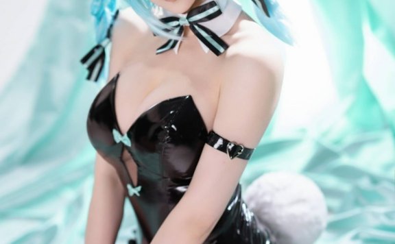 星之迟迟cos初音未来|星之迟迟_兔女郎·初音未来cos[44P1V-342MB]