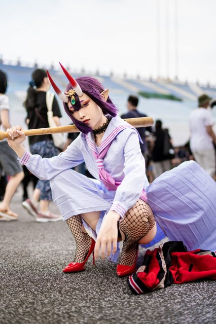FGO·酒吞童子COS：小楠惊艳演绎水手服与鬼魅的致命诱惑