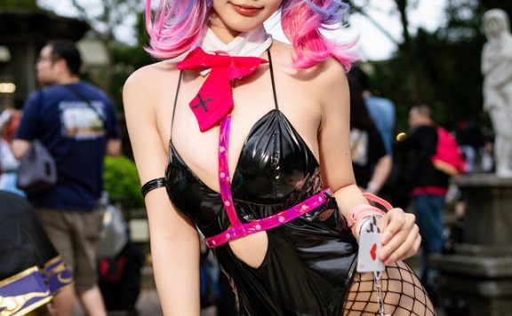 御前映雪初音未来COS：兔女郎虚拟歌手性感与可爱暴击全场