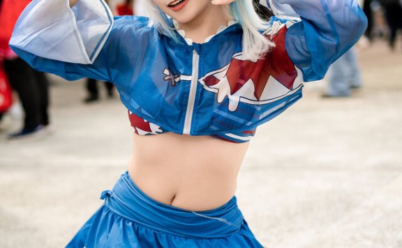 Coser星夢惊艳RF舞台!Hololive鲨鱼娘噶呜·古拉cos被神还原