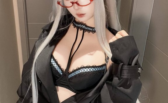 蠢沫沫彼女cos|蠢沫沫_黑色大衣+比基尼·彼女cos[134P2V-592MB]