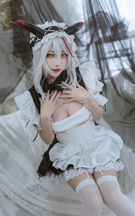 宮本桜cos埃吉尔|宮本桜_碧蓝航线·埃吉尔女仆cos作品 [29P-325MB]