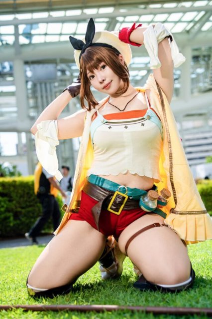 BokuPuri完美还原莱莎琳：世界Cosplay峰会2025的耀眼焦点