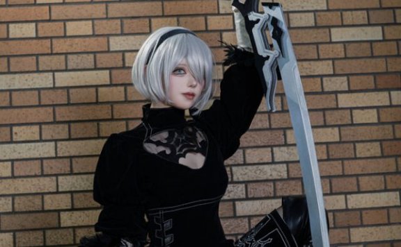 冷艳优雅:Saemiya Nanatan尤尔哈2Bcos闪耀Ultra acosta舞台