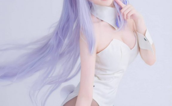 Sally Dorasnow爱蜜莉雅cos|Sally Dorasnow_兔女郎·爱蜜莉雅cos作品