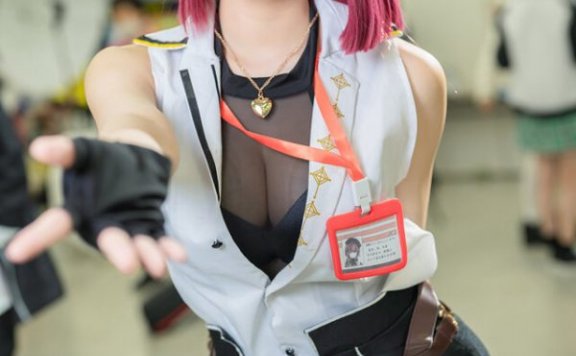 橘亚莉亚宝钟玛琳COS:在Ultra acosta!2025活动中的双重魅力