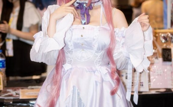 香港动漫节焦点：葵aoi桃乐丝COS完美诠释妮姬的致命吸引力