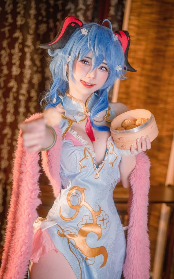 Sally Dorasnow甘雨cos|Sally Dorasnow_原神·甘雨旗袍cos作品