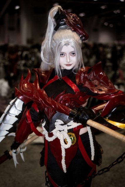 美女龙再现：青衫離殤在ACGHK2025上演绎惨爪龙的震撼魅力