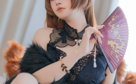 屿鱼YukakoCOS天城|屿鱼Yukako_碧蓝航线·天城礼服cos[65P-618MB]