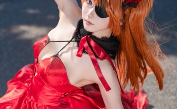 红发少女的魅力重生:myu_myu在Comiket106上的明日香COS