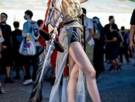 当七丘总督穿越次元：玄子Genko奥古斯塔cos演绎漂亮与力量