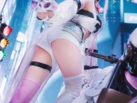 2025东京电玩展：Kitaro绮太郎的追逐卡蕾多白伶cos掀起热潮