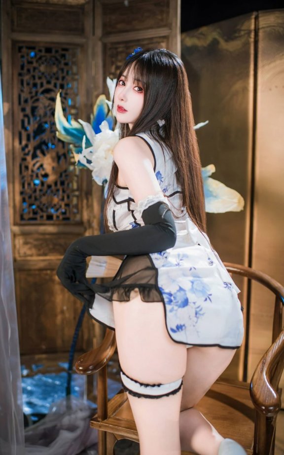 羽生三未COS瓶儿|羽生三未_瓶儿·青花瓷旗袍cos作品[25P-307MB]