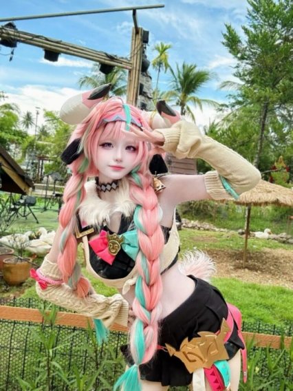 Nya_Ya充满激情的瓦蕾莎COS:来自一位可爱coser的深度专访