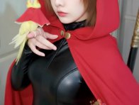 菲丝空洞骑士大黄蜂COS:混搭风格的角色扮演,可爱度爆表!