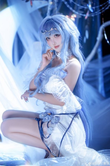 面饼仙儿无期迷途COS赏析|演绎哈梅尔的蓝色梦境与冷感美人