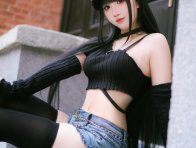 碧蓝航线可畏COS赏析：面饼仙儿演绎高冷魅力与都市街拍氛围