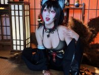 面饼仙儿近江COS赏析：演绎碧蓝航线九尾狐的优雅与性感魅力