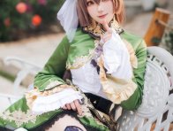 大小姐今天在花园里散步：瓜希酱cos演绎里见光钻的优雅与华丽