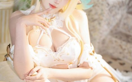 瓜希酱金狮COS：演绎《碧蓝航线》舰娘精灵般的优雅与魅惑