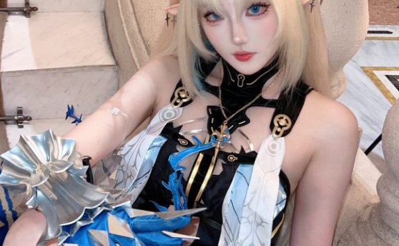 鸣潮卡提希娅COS惊艳还原!瓜希酱演绎异界精灵的高贵气场