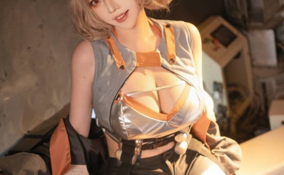 胜利女神妮姬阿妮斯COS：菌烨tako演绎机能风少女的轻松战斗感