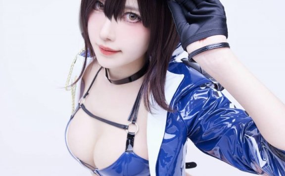 Shika小鹿鹿巴尔的摩COS：碧蓝航线干练帅气舰娘的高质感演绎