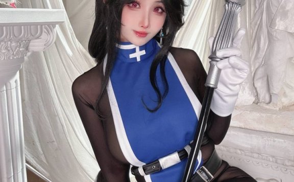 rioko凉凉子梅登冰玫瑰COS:演绎胜利女神妮姬的绝美冷艳气场