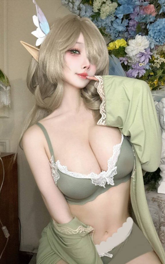 碧蓝航线七省COS赏析:rioko凉凉子演绎睡衣优雅冷艳轻熟魅力