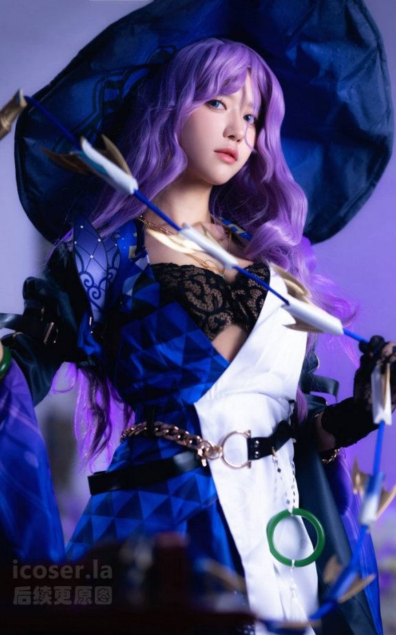 Shika小鹿鹿翡翠COS赏析：完美演绎崩坏星穹铁道角色的神秘优雅