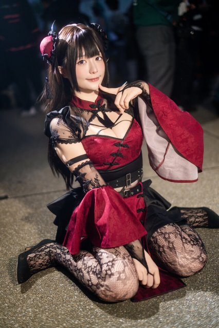 夜色中的华丽交响:FF46现场Grace kaori新中式暗黑美学COS