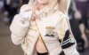 甜怡DyangYi胜利女神布兰儿COS，纯真笑容与性感姿态的融合