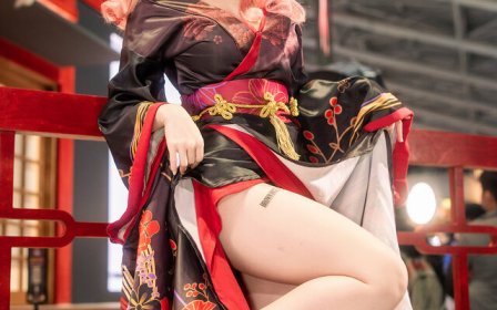 棕色尘埃莉贝尔塔COS：sakuramomo紫玥桃那双美腿令人惊艳