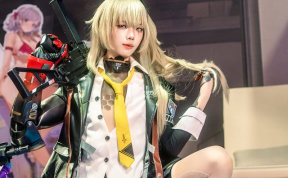 【少女前线2】四巫日モミ莱娅COS!逆天丝袜长腿绝美名场面