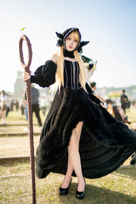 FFK18现场焦点!Kanami玛露希尔COS神秘冷艳的精灵魔法师